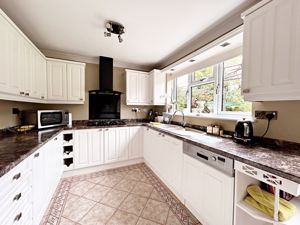 Kitchen- click for photo gallery